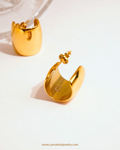 Load image into Gallery viewer, Halo Huggies
