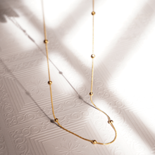 Load image into Gallery viewer, Lil beads Necklace
