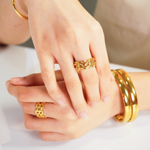 Load image into Gallery viewer, Watchband Ring
