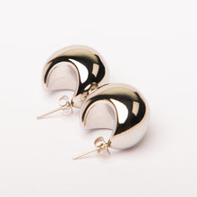 Load image into Gallery viewer, Luna Earrings
